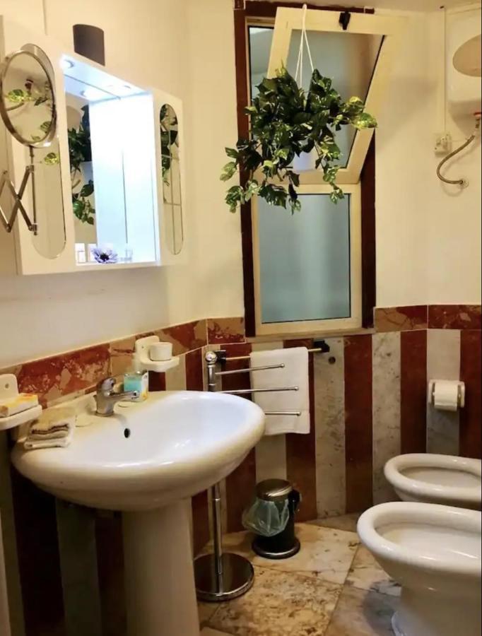 Maya'S Apartment Close To Ballaro Market And Central Station Palermo Exterior foto